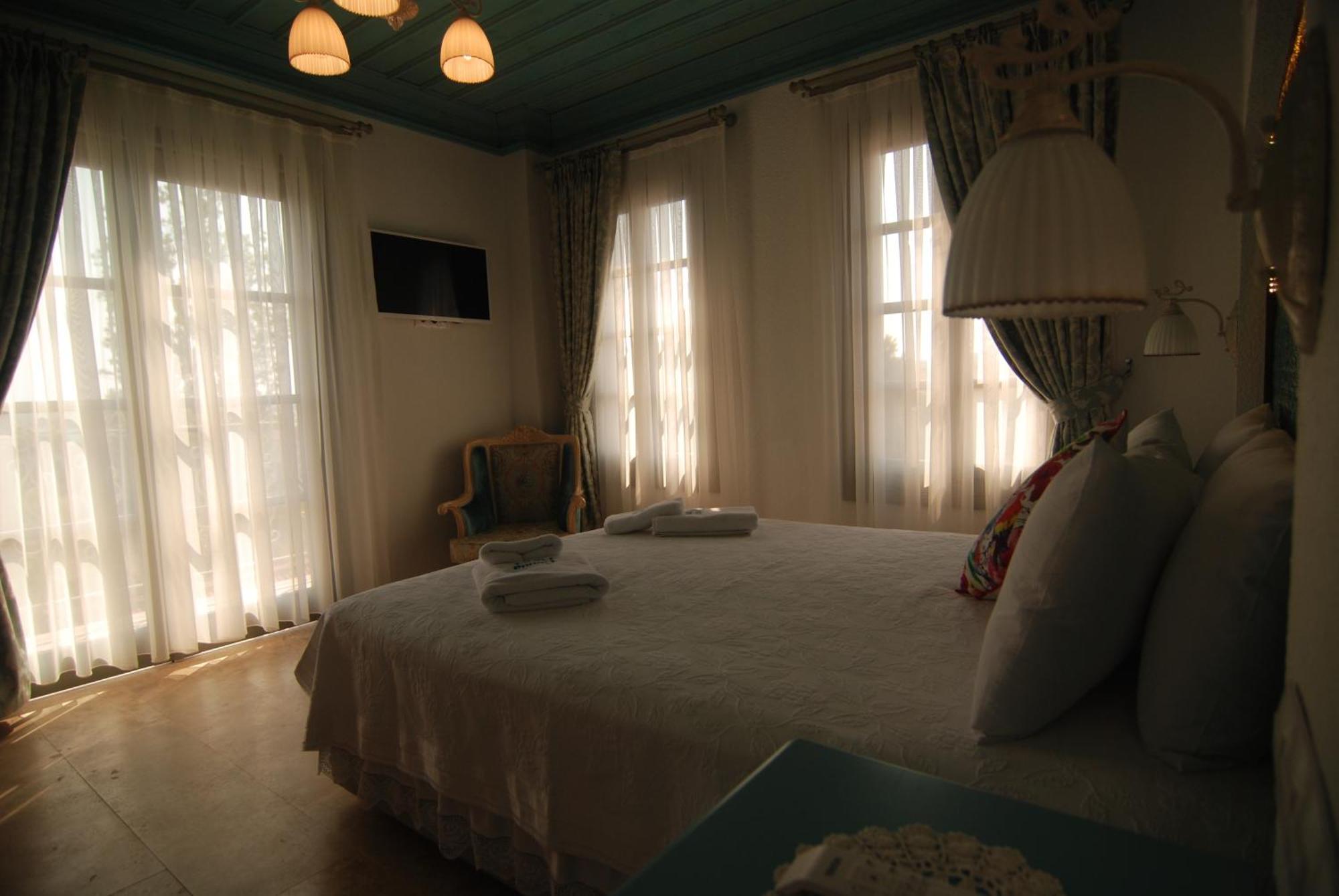 Cunda Fora Hotel Ayvalik Room photo